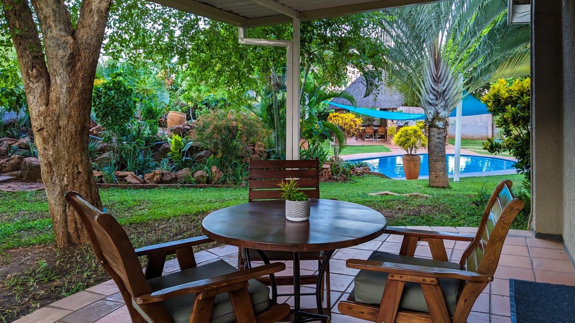 Room In Villa - Zambezi Family Lodge - Elephant Room Виктория Фолс Екстериор снимка